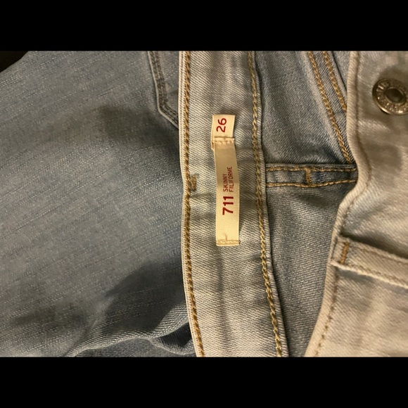 Womens Levis skinny jeans 711. Size 26 - Picture 3 of 3